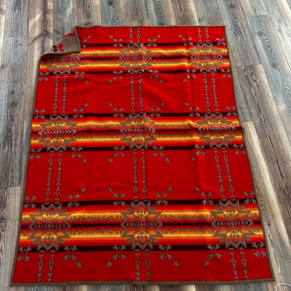 Vintage Pendelton Beaver State Chief Joseph Wool Blanket Red Color Way